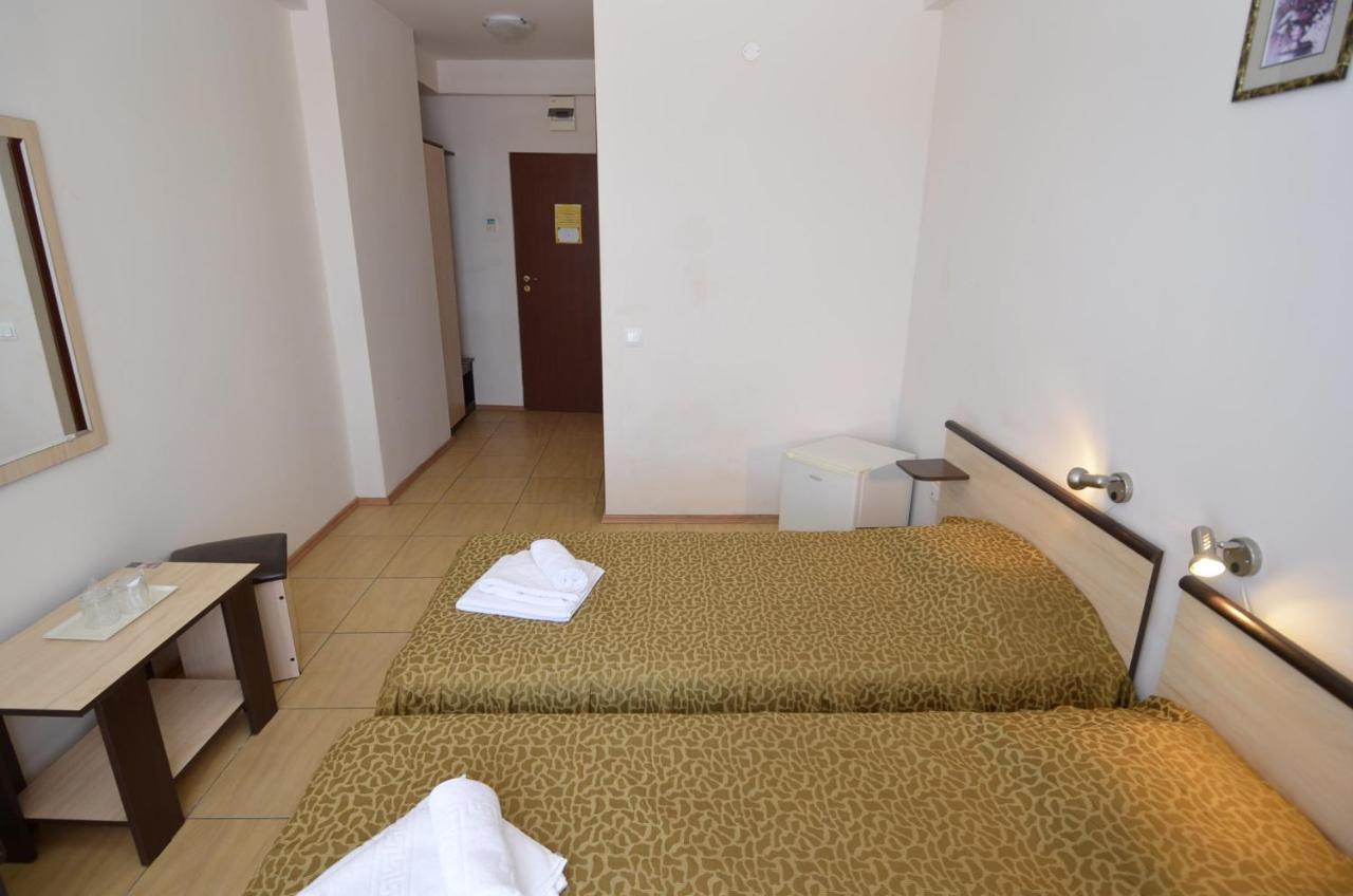 Hotel Intim Costinesti Exterior photo