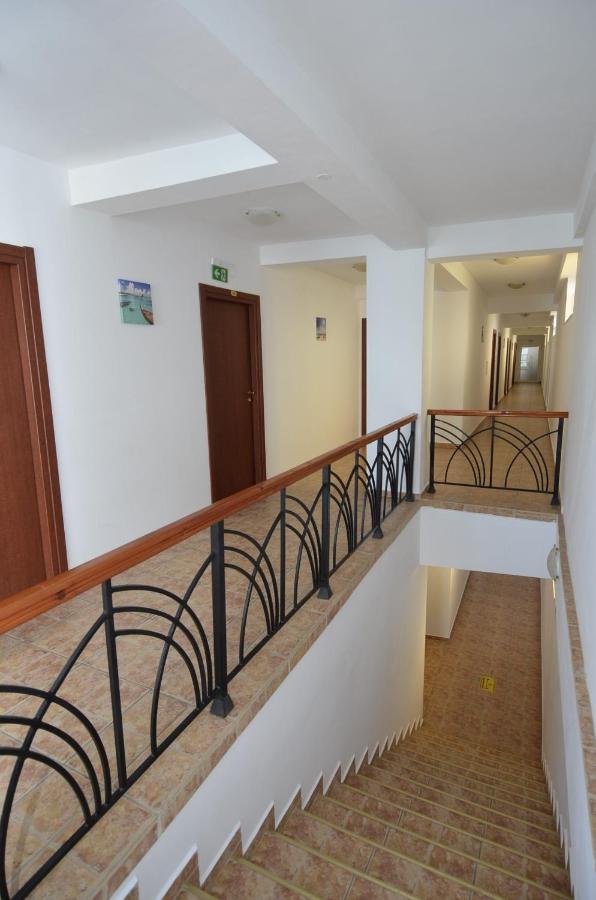 Hotel Intim Costinesti Exterior photo
